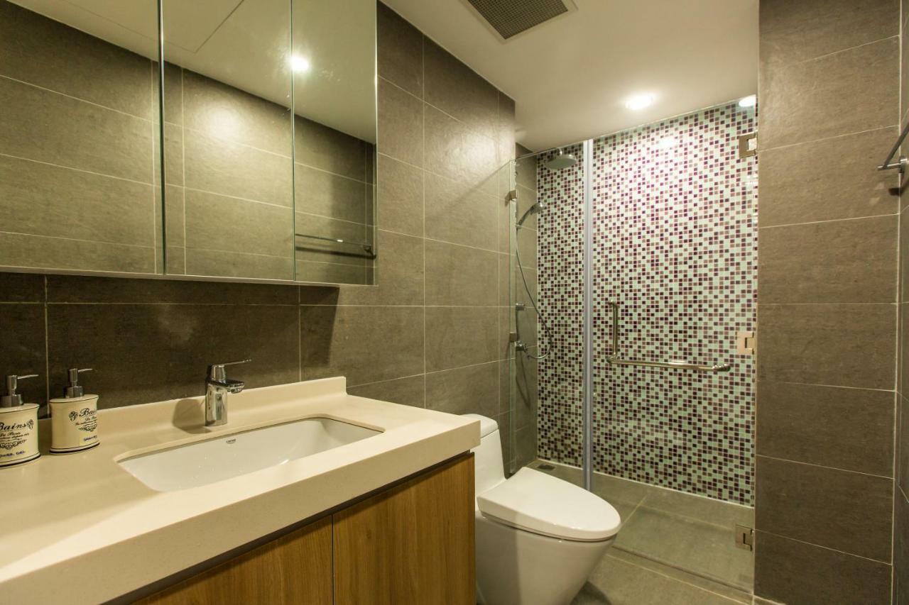 Republic Apartments Saigon Airport Ho Chi Minh City Exterior photo