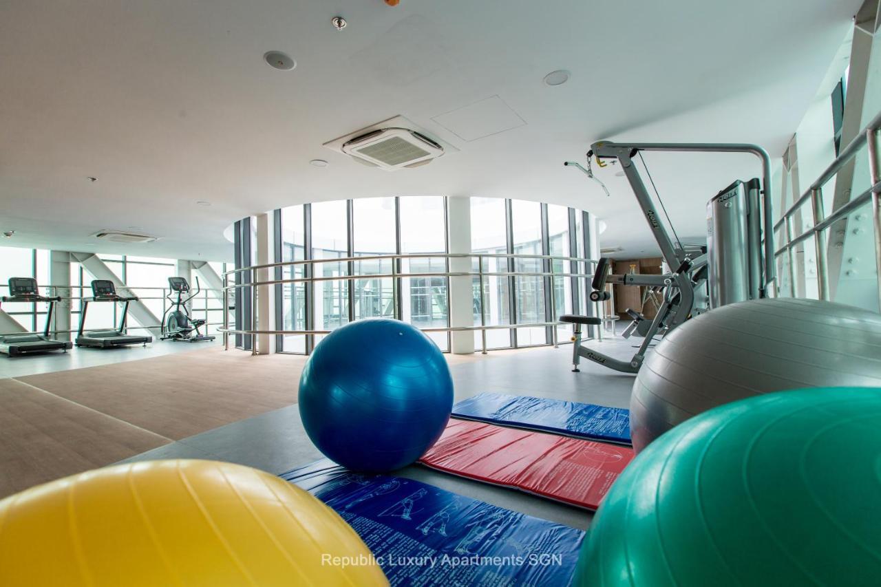 Republic Apartments Saigon Airport Ho Chi Minh City Exterior photo